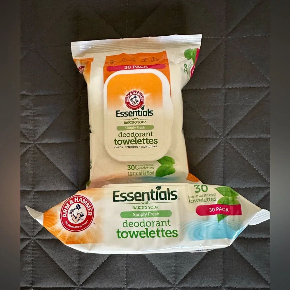 Arm & Hammer Essentials Deodorant wipes Simply Fresh scent